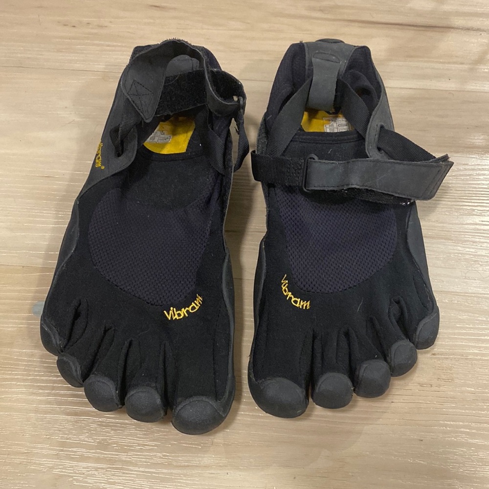 Vibram toe shoes!!!